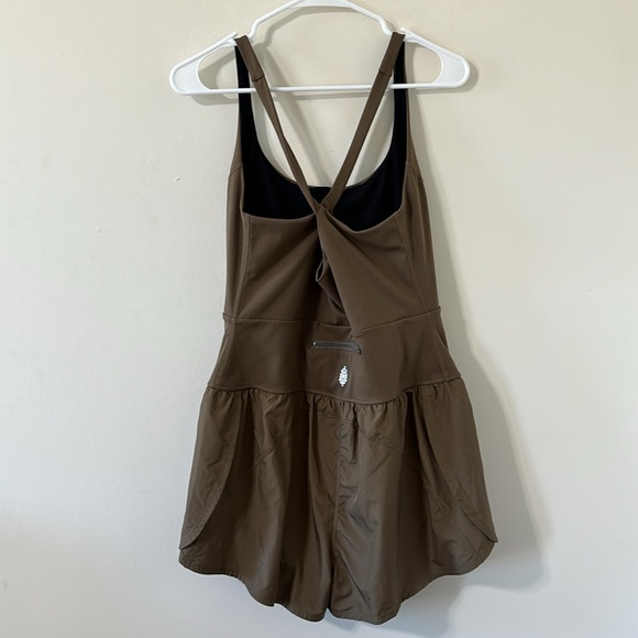 Free People Righteous Runsie in Tea Leaves Size Large NWOT - Picture 5 of 12